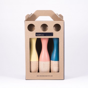 Bolos de Madera Me & Mine packaging
